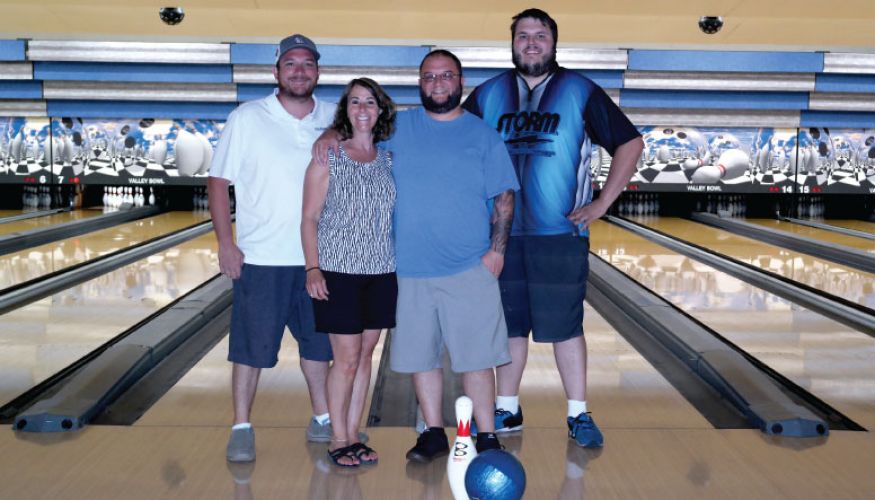 ValleyBowlBowlingAlley Staff ManagementTeam1